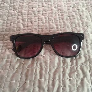 Black sunglasses